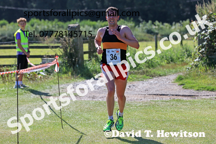 The 2026 Tynedale Jelly Tea 10 Mile Road Race, Matfen, Northumberland. Photo: David T. Hewitson/Sports for All Pics